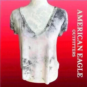 American Eagle 🦅 Favorite T-shirt